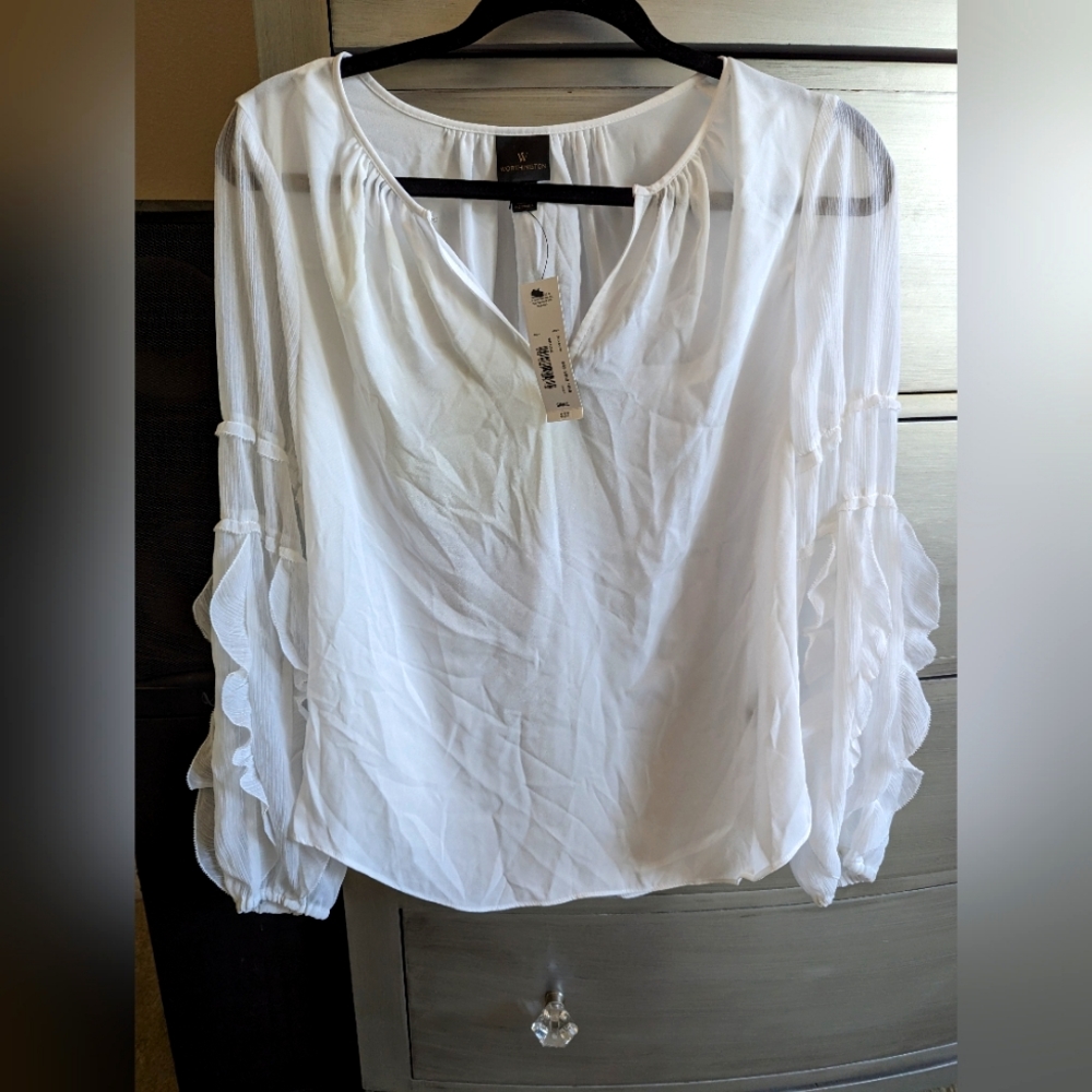 Blouse. Ruffled. Worthington. Small.